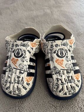 Kids Adidas White and Navy Star Wars Sandals